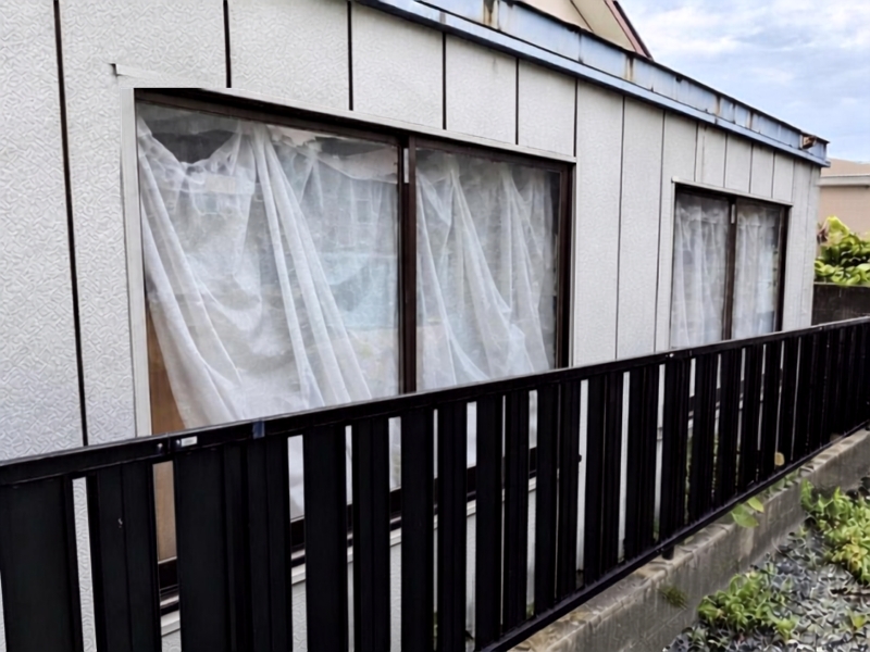 福島県南相馬市の一戸建ての雨樋工事（取替） ／ 塗装工事（取替）の施工前（2枚目）｜マルミツ屋根店（株式会社マルミツ瓦工業）の施工事例