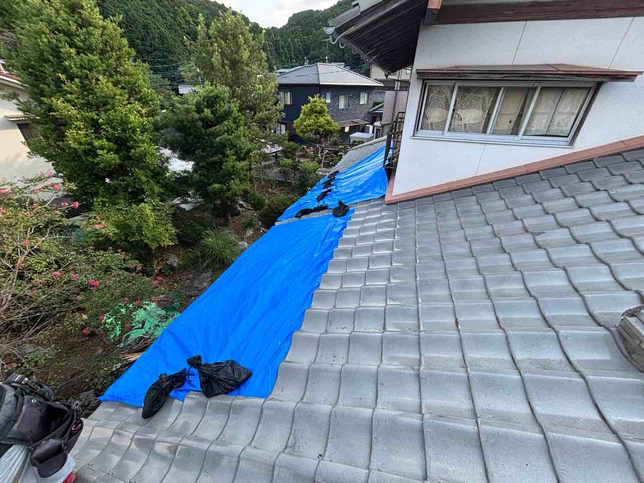 福岡県糟屋郡久山町の一戸建ての屋根工事（取替）の施工前｜株式会社住みたかの施工事例
