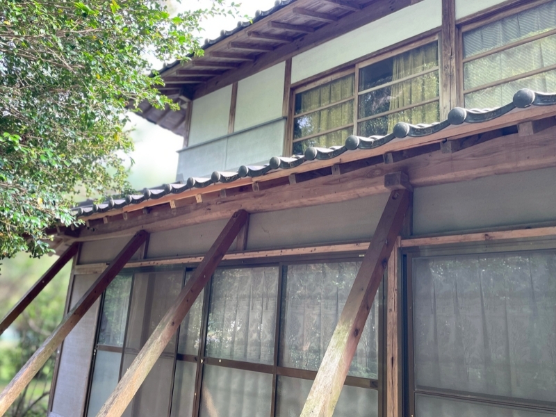 岡山県苫田郡鏡野町の一戸建ての屋根工事（取替）の施工後｜株式会社千代延産業の施工事例