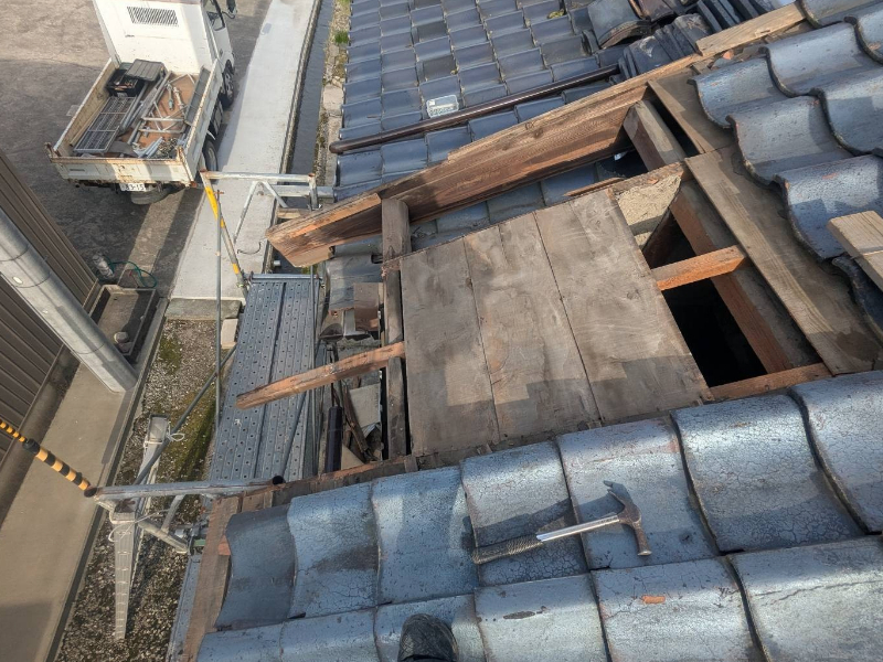 福井県福井市の一戸建ての屋根工事（取替）の施工前（3枚目）｜ミテラカワラ店の施工事例