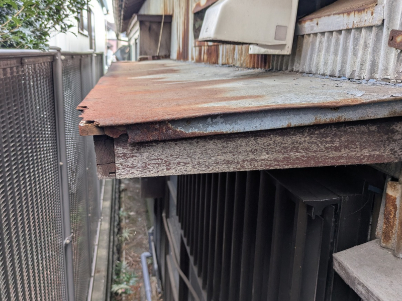 静岡県富士市の一戸建ての塗装工事（取替）の施工前（2枚目）｜きずき塗装株式会社の施工事例